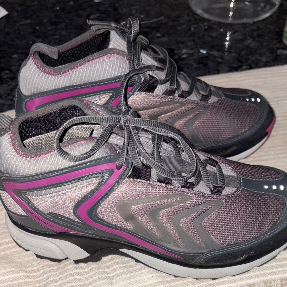 Columbia Women's Lace Up sneakers/hiking boots- Gray and Pink